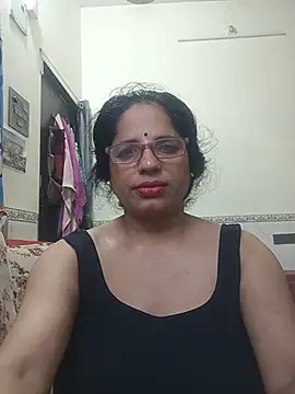 Snapshot of SWEETY01990 chatting on July 13, 2026, 8:39 am SWEETY01990 online show from July 13, 2026, 8:39 am