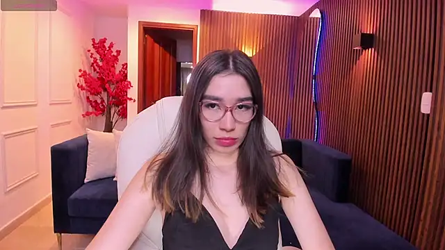 Emma caarter  online show from July 15, 2026, 3:01 am