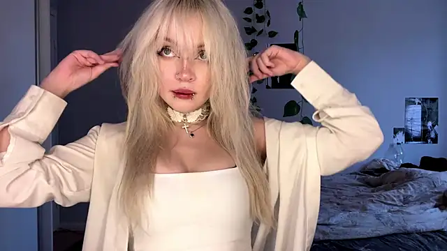 Velvets Vixens01 online show from June 12, 2026, 4:28 pm