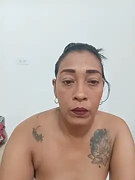 candelahot10 online show from July 10, 2026, 1:36 pm