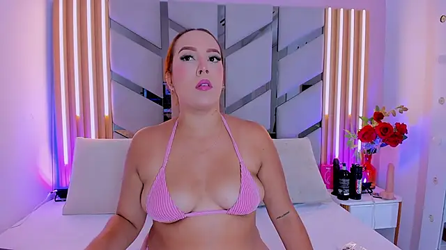 Victoria-Luxx online show from June 19, 2026, 9:51 pm