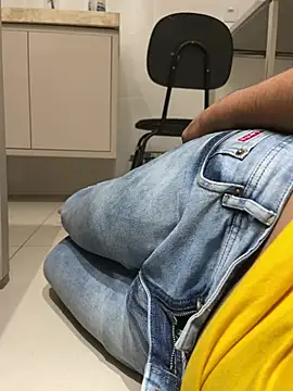 mineirinho3120 online show from July 21, 2026, 6:43 pm