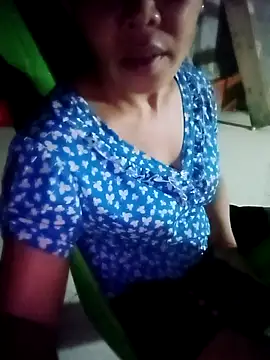 Snapshot of Chin-ni chatting on July 2, 2026, 8:48 pm Chin-ni online show from July 2, 2026, 8:48 pm