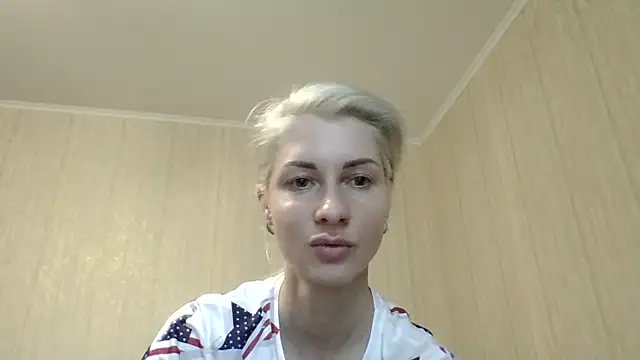AmberandBlond online show from July 13, 2026, 3:04 pm