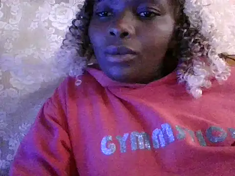 lucyswee online show from July 28, 2026, 5:36 am