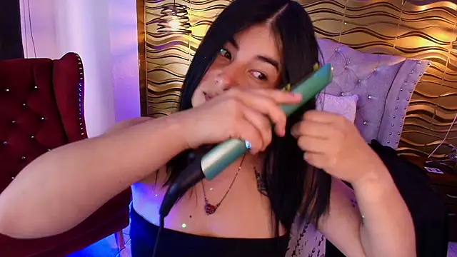  Ninaharpper online show from July 24, 2026, 7:34 pm