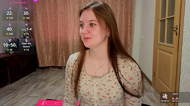 SwetLuna01 online show from June 15, 2026, 6:32 pm