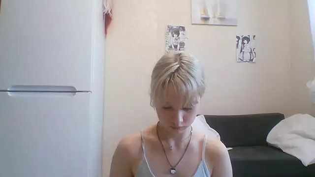 DinaKolter online show from July 25, 2026, 2:36 pm