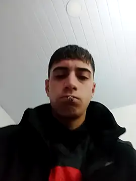 Snapshot of nicolasvaleanal chatting on August 5, 2026, 5:16 pm nicolasvaleanal online show from August 5, 2026, 5:16 pm