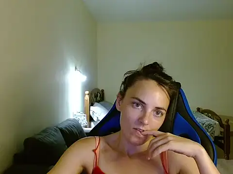 OliviaTheS online show from June 27, 2026, 8:03 pm