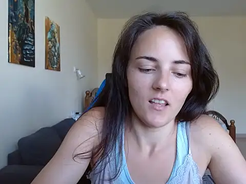OliviaTheS online show from July 26, 2026, 8:43 am