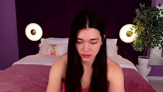 MaddieMeyer online show from July 9, 2026, 3:43 am