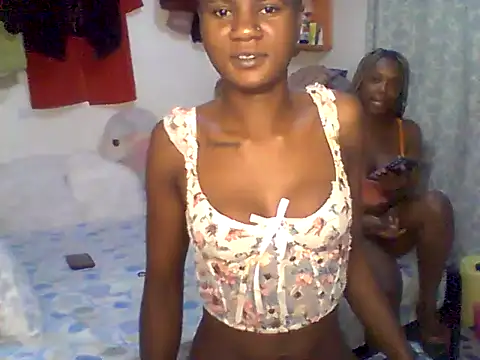 Snapshot of Ladysweetness23 chatting on June 26, 2026, 1:32 am Ladysweetness23 online show from June 26, 2026, 1:32 am