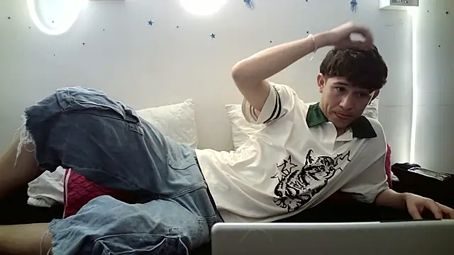 Snapshot of christian_foxx_ chatting on June 30, 2026, 2:40 pm christian foxx online show from June 30, 2026, 2:40 pm