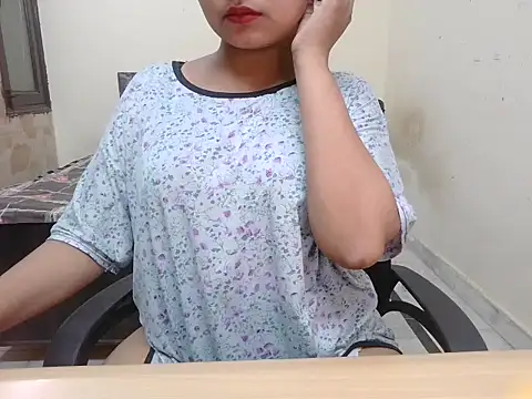 Snapshot of Bold-Divya1 chatting on July 9, 2026, 7:51 pm Bold-Divya1 online show from July 9, 2026, 7:51 pm