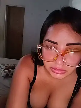 K AriDoll online show from June 19, 2026, 7:17 pm