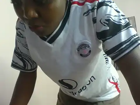 Black prettty online show from June 25, 2026, 4:44 pm