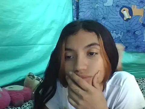 canelita0510 online show from June 20, 2026, 8:33 pm