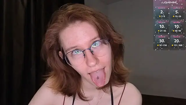 Snapshot of PliantMissus chatting on July 1, 2026, 7:13 pm PliantMissus online show from July 1, 2026, 7:13 pm