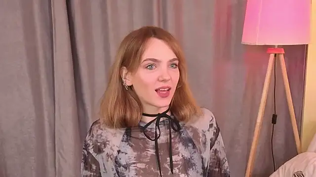 Snapshot of MarielRoloson chatting on August 1, 2026, 7:13 pm MarielRoloson online show from August 1, 2026, 7:13 pm