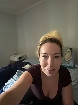 milfymorgan online show from July 15, 2026, 2:44 pm