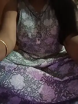 Snapshot of NEELU_VERMAA chatting on July 21, 2026, 3:25 pm NEELU VERMAA online show from July 21, 2026, 3:25 pm