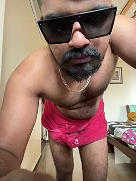 Snapshot of vinay1018 chatting on July 2, 2026, 3:06 am vinay1018 online show from July 2, 2026, 3:06 am
