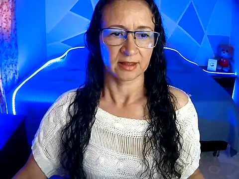 Snapshot of Ana_Flakita chatting on July 18, 2026, 9:18 pm Ana Flakita online show from July 18, 2026, 9:18 pm