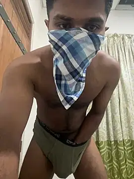 Snapshot of mr_shhw chatting on August 7, 2026, 5:26 pm mr shhw online show from August 7, 2026, 5:26 pm