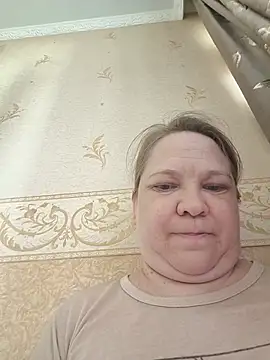 -ELLILOVE- online show from June 27, 2026, 2:23 pm