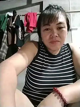 Snapshot of -Lemi- chatting on June 24, 2026, 12:59 pm -Lemi- online show from June 24, 2026, 12:59 pm