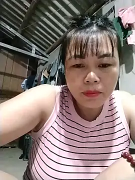 Snapshot of -Lemi- chatting on July 15, 2026, 11:48 am -Lemi- online show from July 15, 2026, 11:48 am