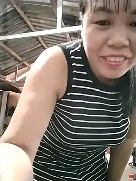 Snapshot of -Lemi- chatting on July 20, 2026, 10:39 am -Lemi- online show from July 20, 2026, 10:39 am