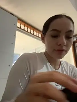 Snapshot of MegaanRouse_ chatting on June 18, 2026, 11:25 am MegaanRouse online show from June 18, 2026, 11:25 am