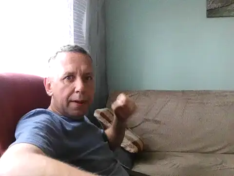 RafalekRozmarynowski81 online show from June 14, 2026, 12:29 pm