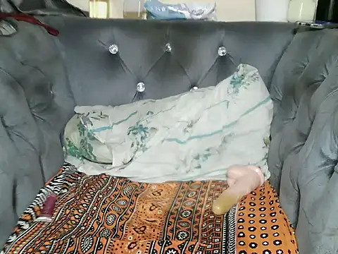 Mon cherrie2  online show from July 19, 2026, 3:54 am