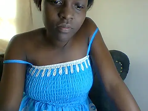 Sexylov25 online show from July 14, 2026, 10:32 am