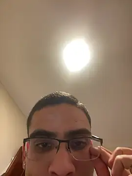 Snapshot of Rikpe_ chatting on July 5, 2026, 8:21 am Rikpe online show from July 5, 2026, 8:21 am
