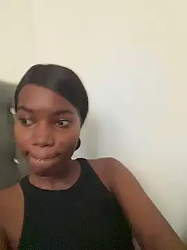 Snapshot of ShakiraThompss18 chatting on July 31, 2026, 8:52 pm ShakiraThompss18 online show from July 31, 2026, 8:52 pm