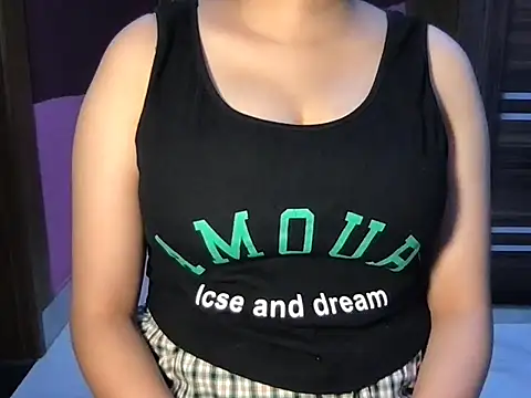 Snapshot of Diamond_Girl147 chatting on June 24, 2026, 12:37 pm Diamond Girl147 online show from June 24, 2026, 12:37 pm