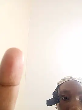 Snapshot of Alicia84_ chatting on July 21, 2026, 2:19 pm Alicia84 online show from July 21, 2026, 2:19 pm