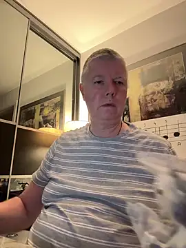 Snapshot of cumboy chatting on December 15, 2024, 11:09 pm cumboy online show from December 15, 2024, 11:09 pm