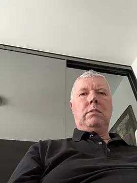 Snapshot of cumboy chatting on January 28, 2025, 2:53 pm cumboy online show from January 28, 2025, 2:53 pm