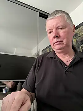 Snapshot of cumboy chatting on January 29, 2025, 12:02 pm cumboy online show from January 29, 2025, 12:02 pm