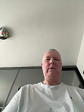 Snapshot of cumboy chatting on February 1, 2025, 11:43 am cumboy online show from February 1, 2025, 11:43 am