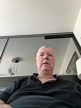 Snapshot of cumboy chatting on March 18, 2025, 11:19 am cumboy online show from March 18, 2025, 11:19 am