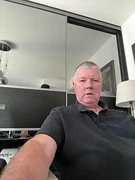 Snapshot of cumboy chatting on October 6, 2025, 12:13 pm cumboy online show from October 6, 2025, 12:13 pm