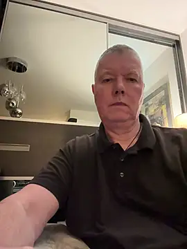 Snapshot of cumboy chatting on February 9, 2026, 11:20 pm cumboy online show from February 9, 2026, 11:20 pm