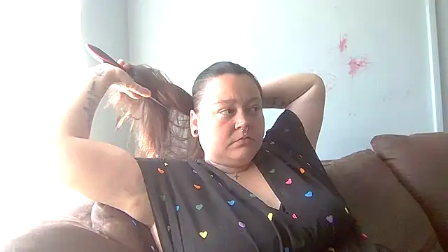 MysteriousAlaya online show from July 16, 2026, 1:17 pm