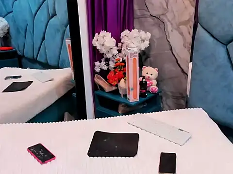 Samy Bitch online show from July 29, 2026, 1:53 pm